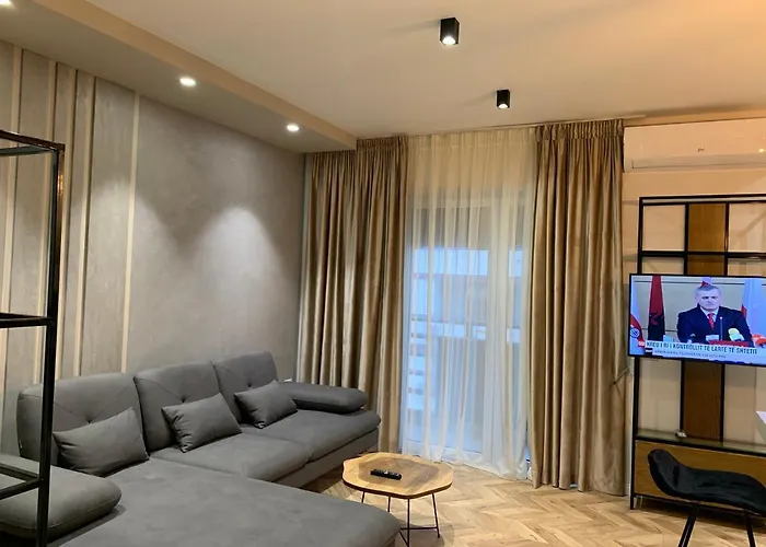 Haris No.3 Apartment *